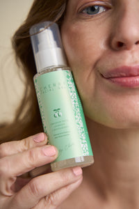 Cherry Facial Gel – Soothing & Hydrating Facial Cleanser